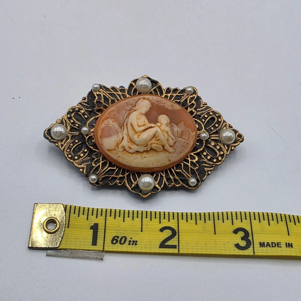 Vintage Style Mother‎ and Child Cameo Brooch Gold Tone Faux Pearl Filigree Pin